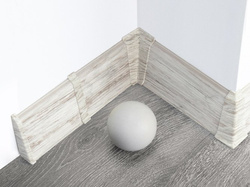 2,5m Fussleiste PVC 70mm Fresco + Montagematerial Gratis