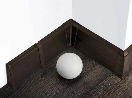 2,5m Fussleiste PVC 70mm Wenge + Montagematerial Gratis